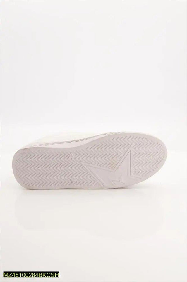 Black Camel White Sneakers 1901.